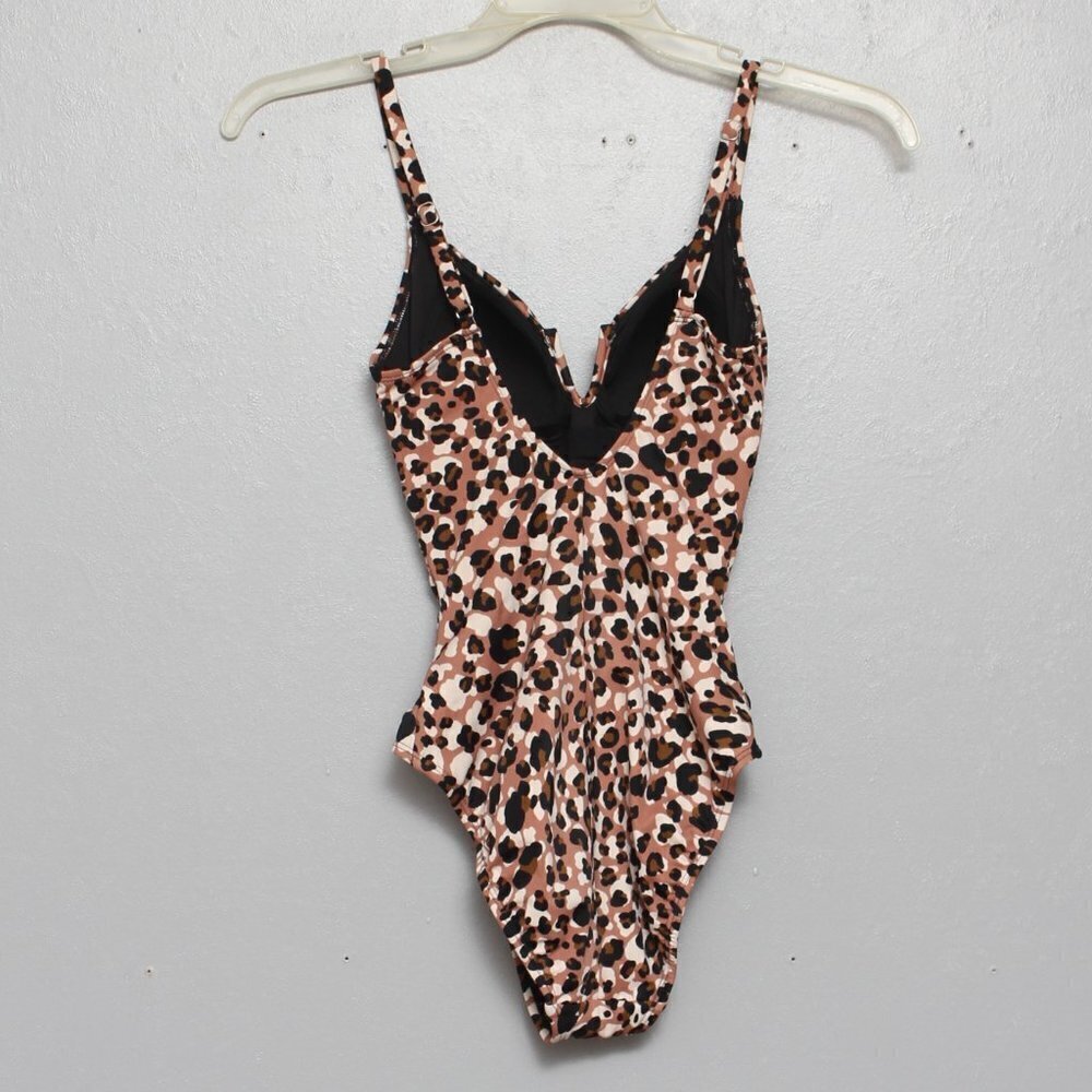 Time And Tru Leopard Print Deep V One Piece Swims… - image 2